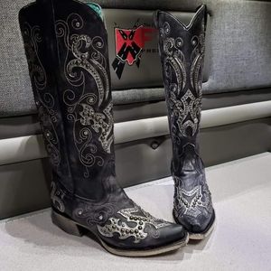 Corral woman size 8 barley worn